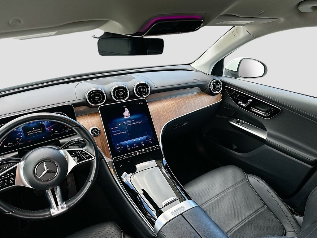 2024 Mercedes Benz GLC 300 photo 23