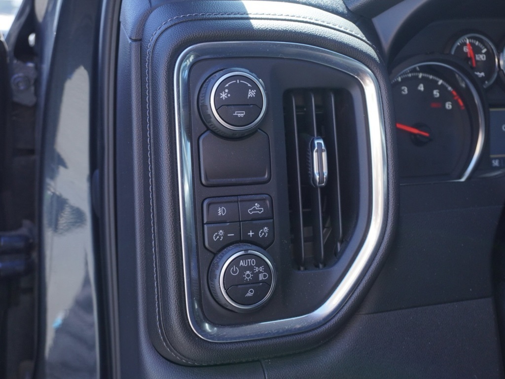 2019 Chevrolet Silverado 1500 LT photo 12