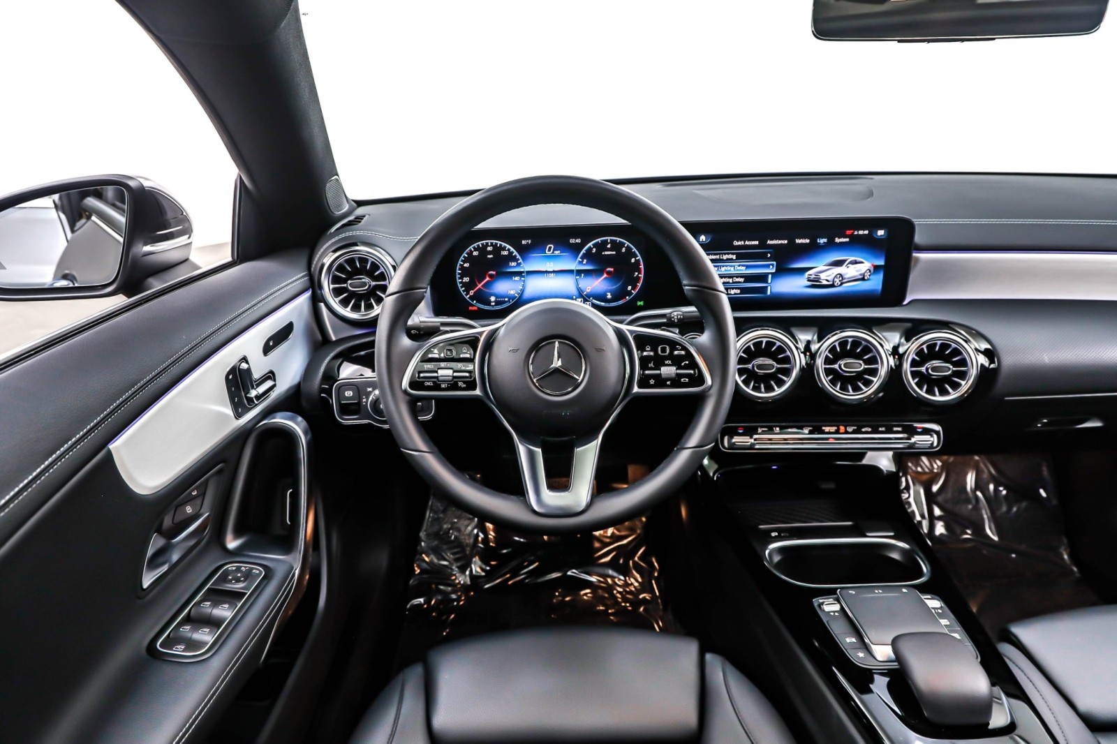 2023 Mercedes Benz CLA 250 photo 4
