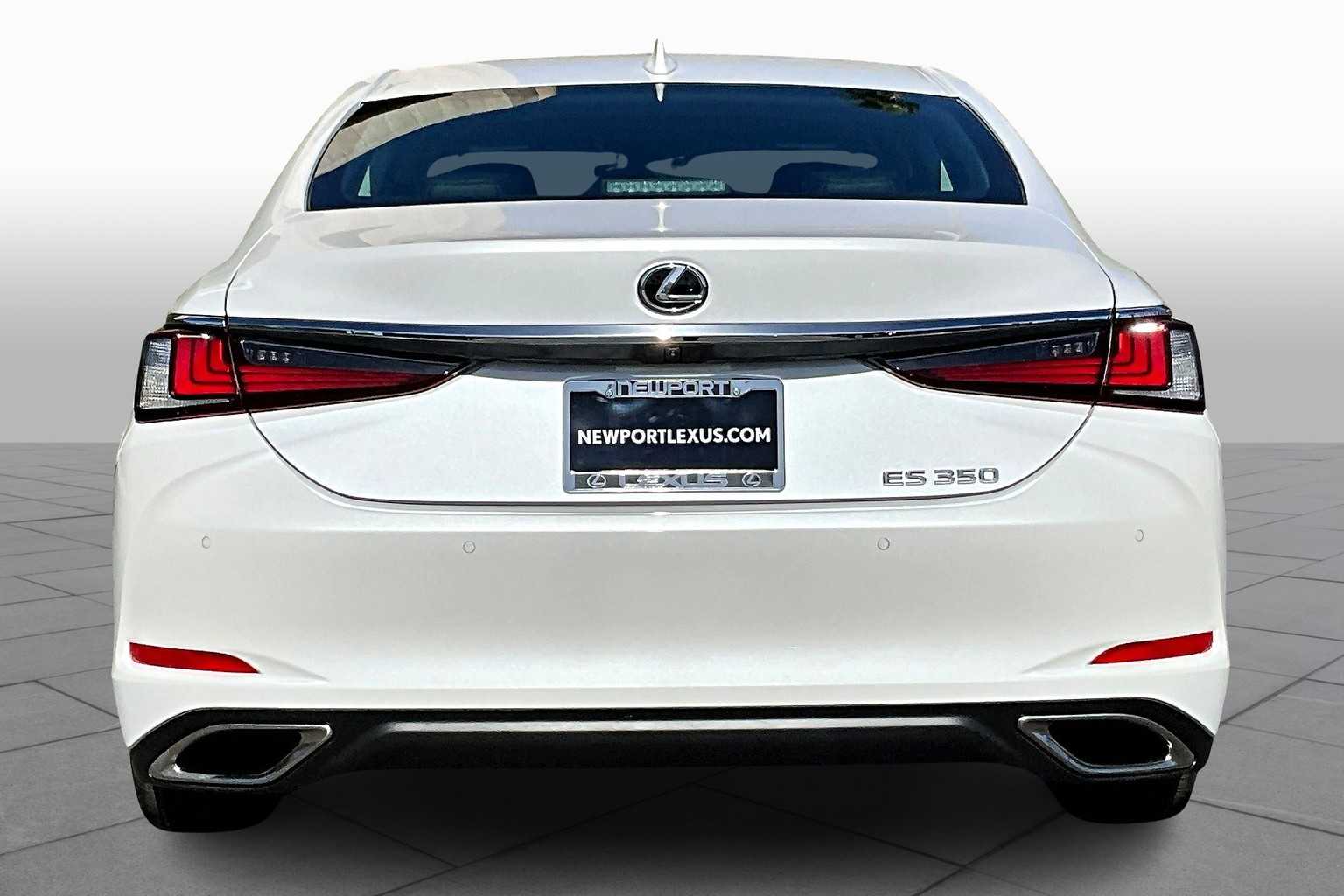 2025 Lexus ES 350 photo 4