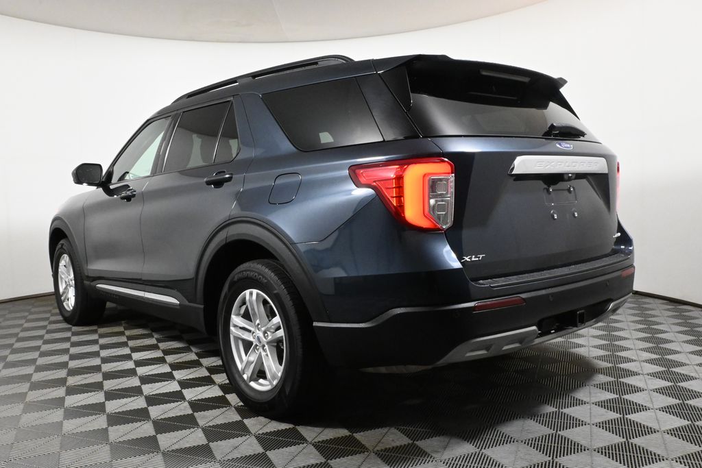 2023 Ford Explorer XLT photo 5