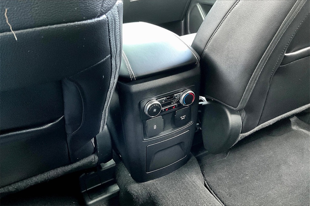 2023 Ford Explorer ST photo 26