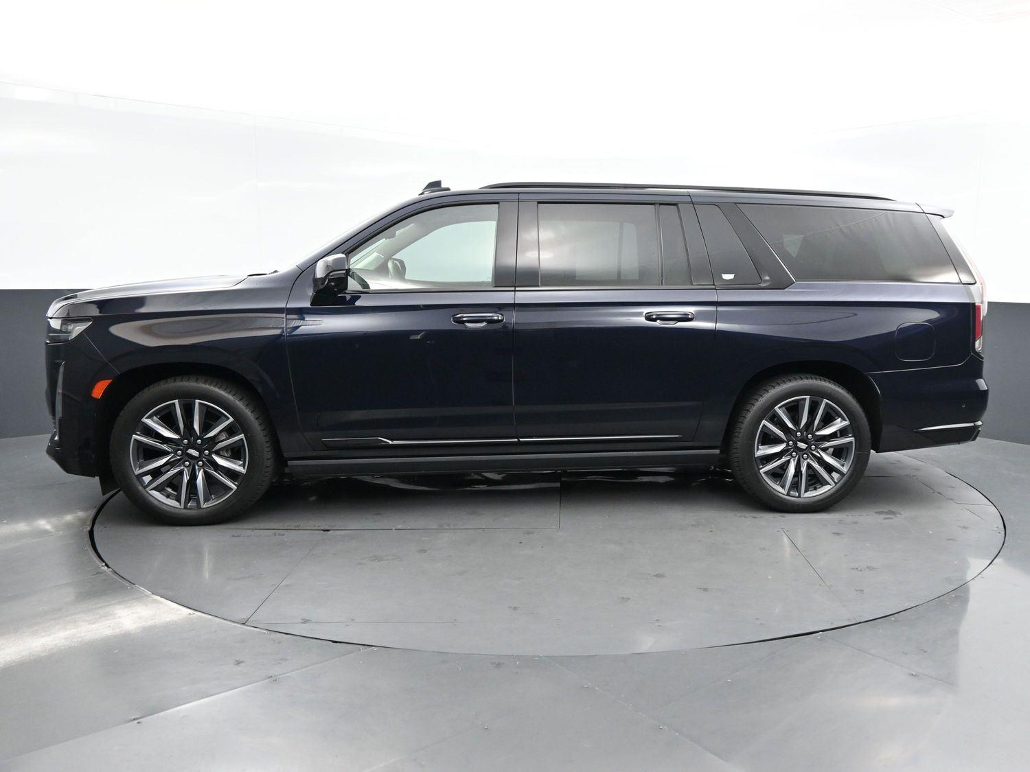 2021 Cadillac Escalade ESV Sport Platinum photo 4