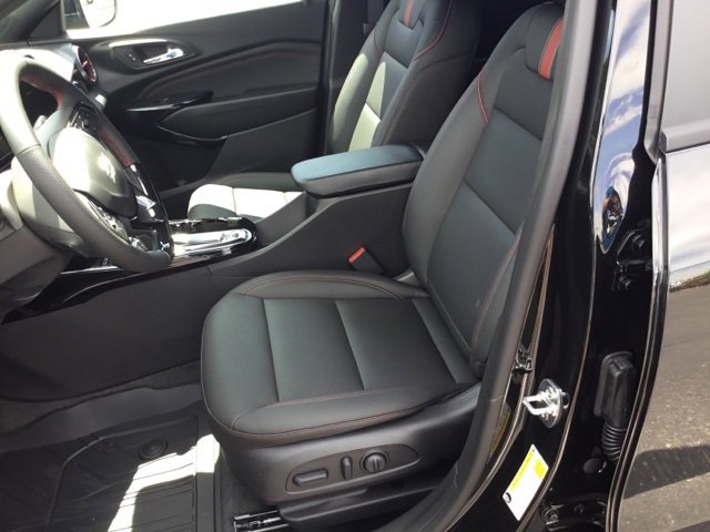 2025 Chevrolet Trax photo 10