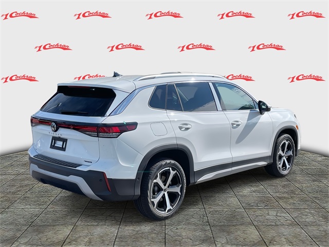 2025 Volkswagen Tiguan SE photo 3