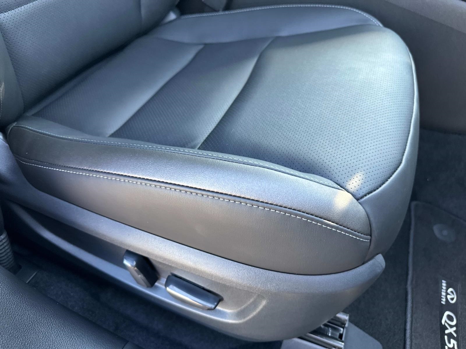 2025 Infiniti QX55 Luxe photo 9