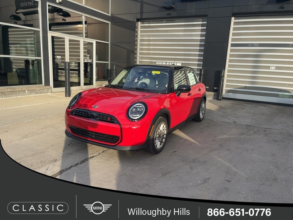 2026 MINI Hardtop 4 Door S's photo