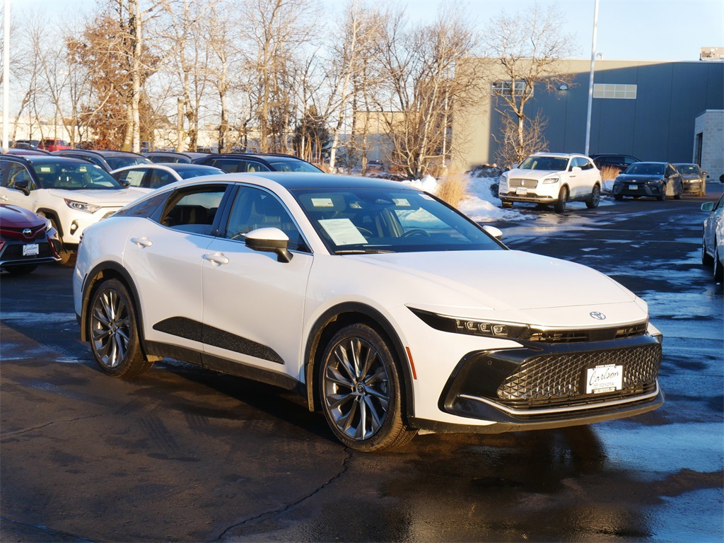 Used 2025 Toyota Crown Limited with VIN JTDAAAAF6S3031992 for sale in Minneapolis, Minnesota