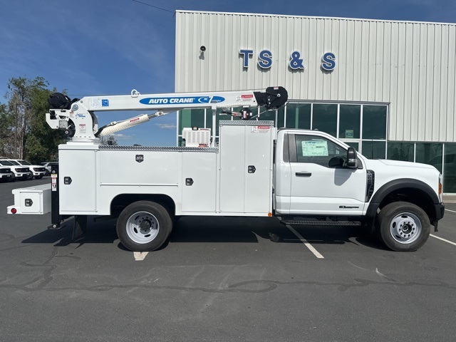 2024 Ford F-600 photo 4