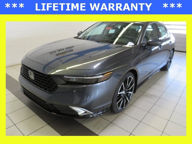 2025 Honda Accord Hybrid Touring's photo