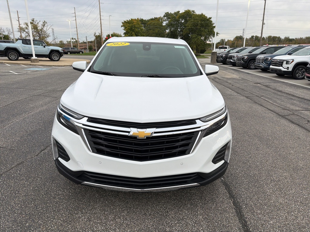 2022 Chevrolet Equinox LT photo 2