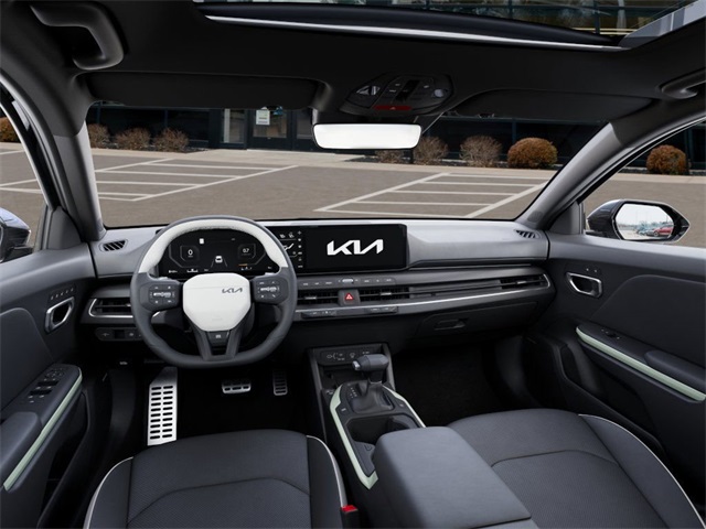 2025 Kia K4 GT-Line Turbo photo 12