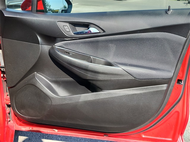 2018 Chevrolet Cruze LS photo 14