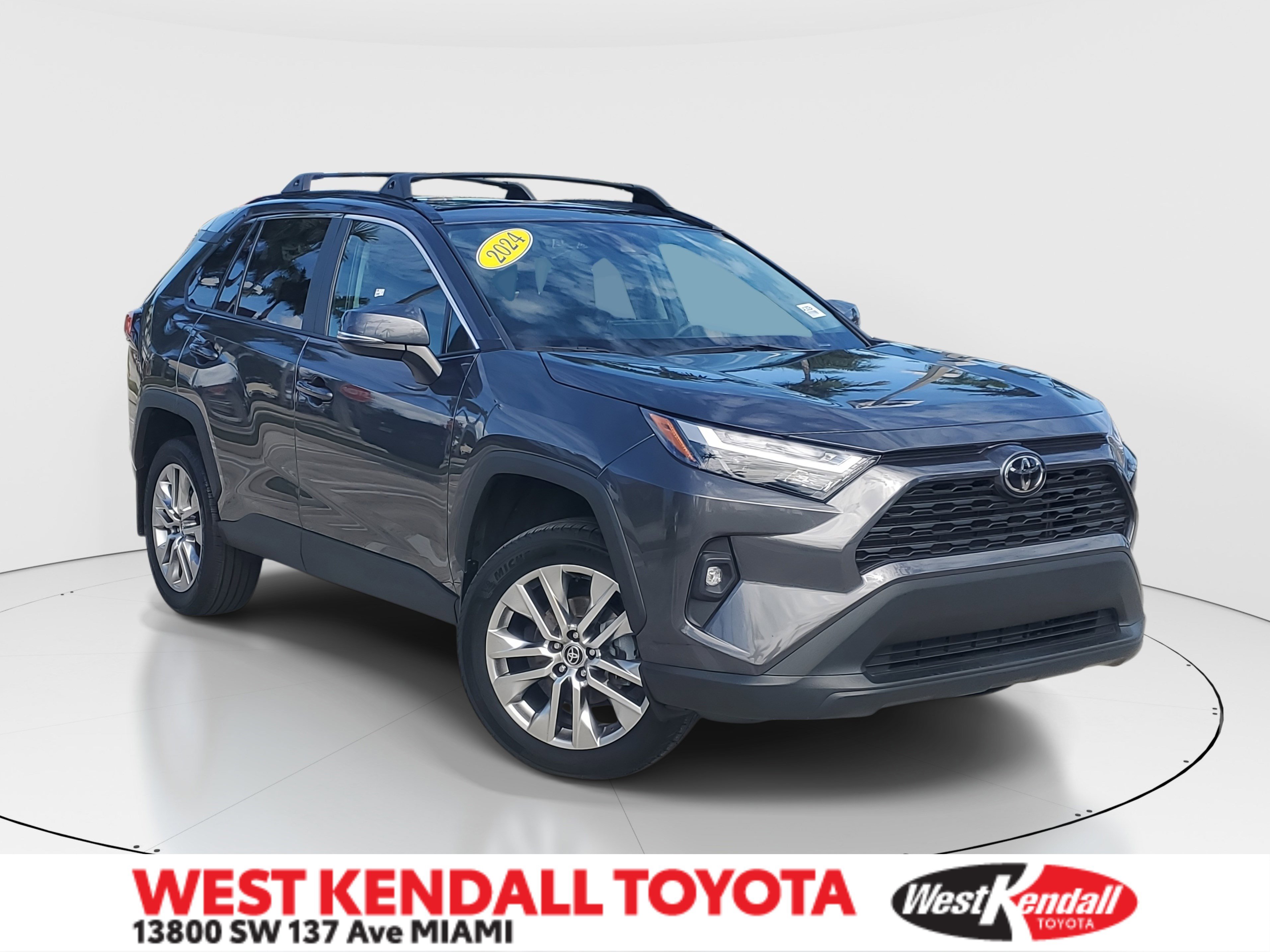 2024 Toyota RAV4 XLE Premium's photo