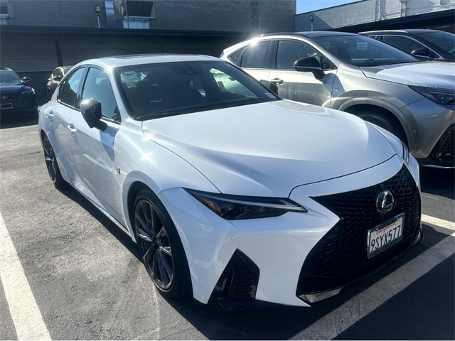 2025 Lexus IS 350 F SPORT photo 2