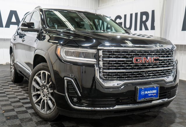 2023 GMC Acadia Denali's photo