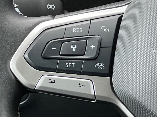 2024 Volkswagen Tiguan SE Wolfsburg Edition photo 28