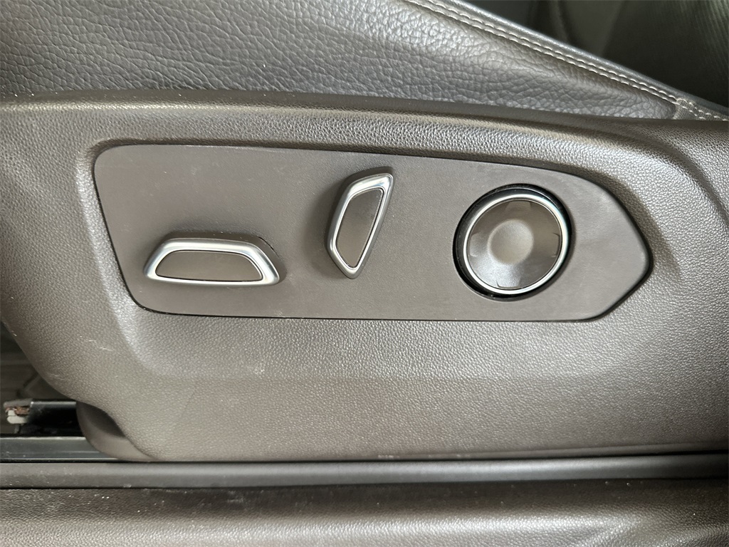 2021 Gmc Yukon Denali photo 14