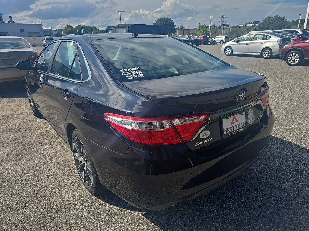2016 Toyota Camry XSE photo 6