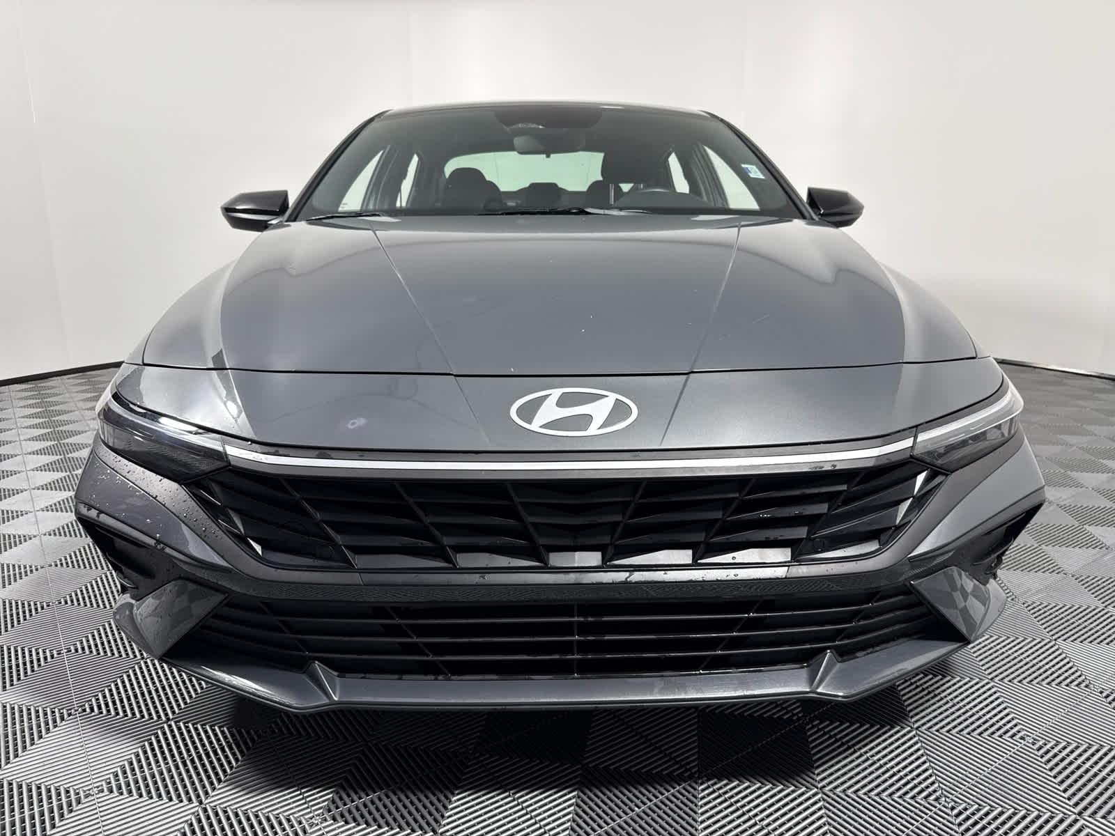 2025 Hyundai Elantra SEL Sport photo 8