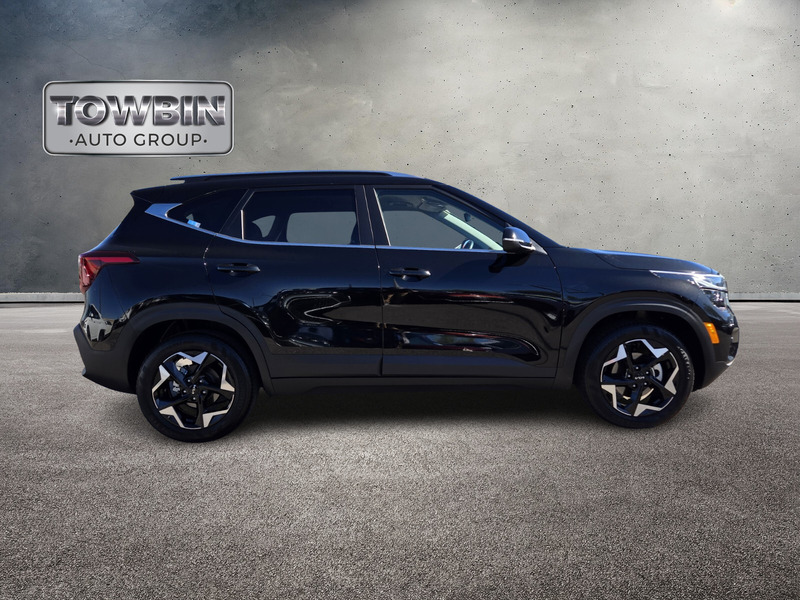 2025 Kia Seltos EX photo 3