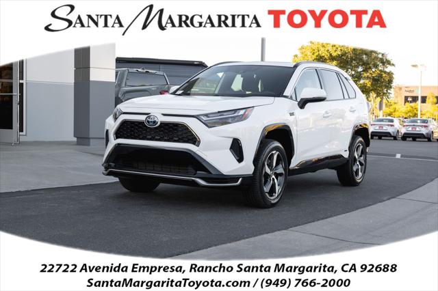 2024 Toyota RAV4 SE's photo