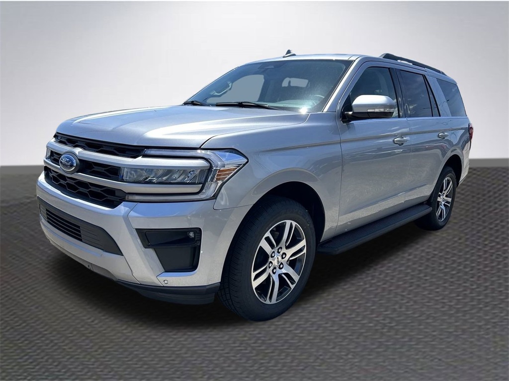 2024 Ford Expedition XLT photo 2