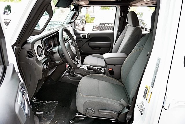 New 2025 Bright White Clear-Coat Exterior Paint Jeep Willys image 21