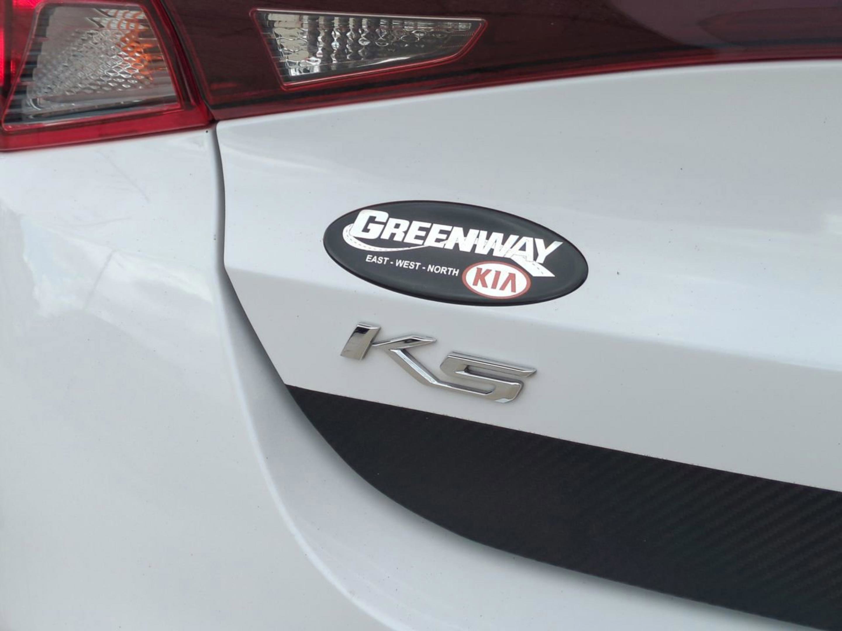 2021 Kia K5 EX photo 11