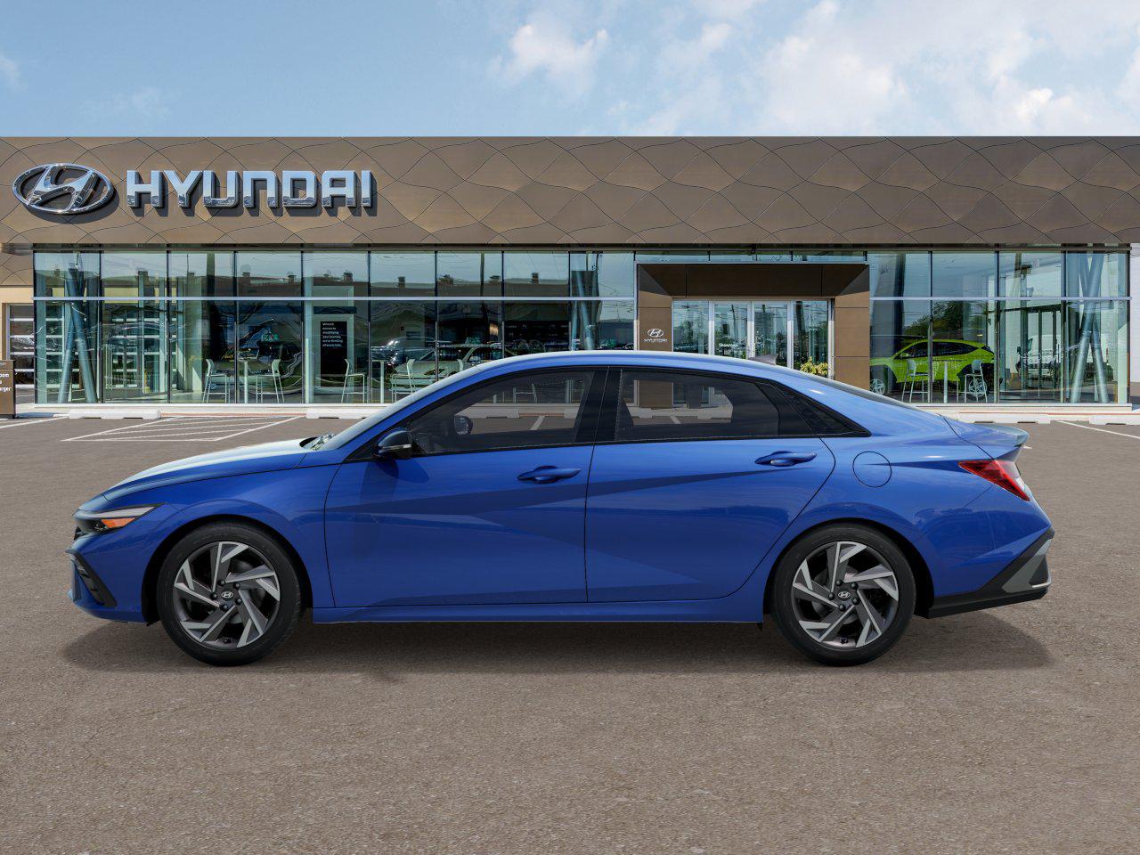 2025 Hyundai Elantra SEL Sport photo 3