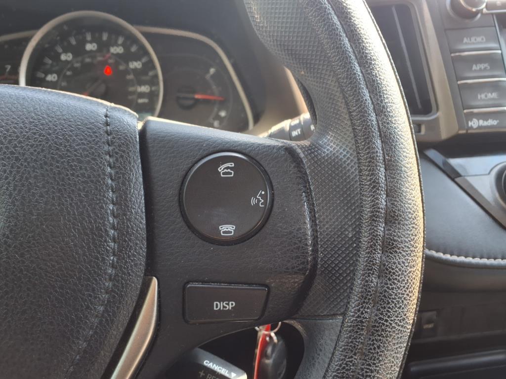 2015 Toyota RAV4 XLE photo 15