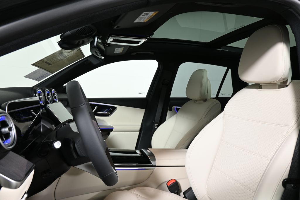 2025 Mercedes Benz GLC 300 4MATIC photo 13
