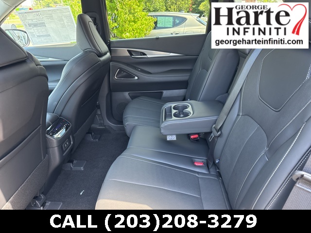 2026 Infiniti QX60 Luxe AWD photo 12