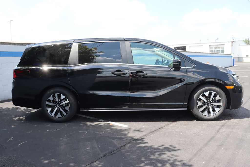 2026 Honda Odyssey EX-L photo 4