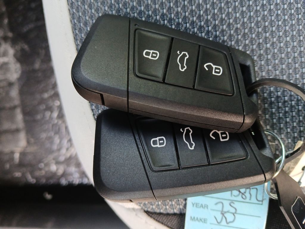 2025 Volkswagen Taos S photo 25
