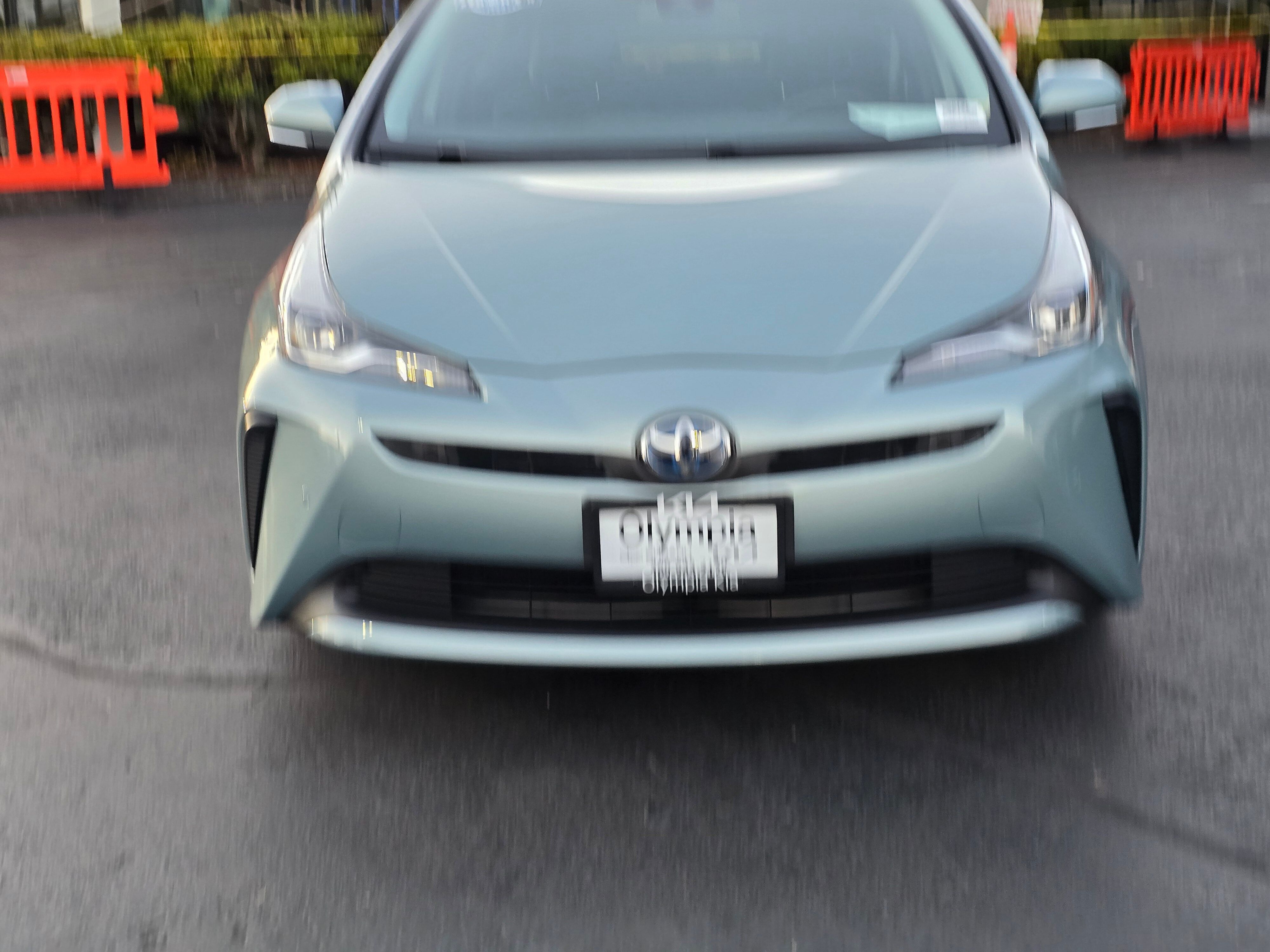 2019 Toyota Prius Limited photo 2