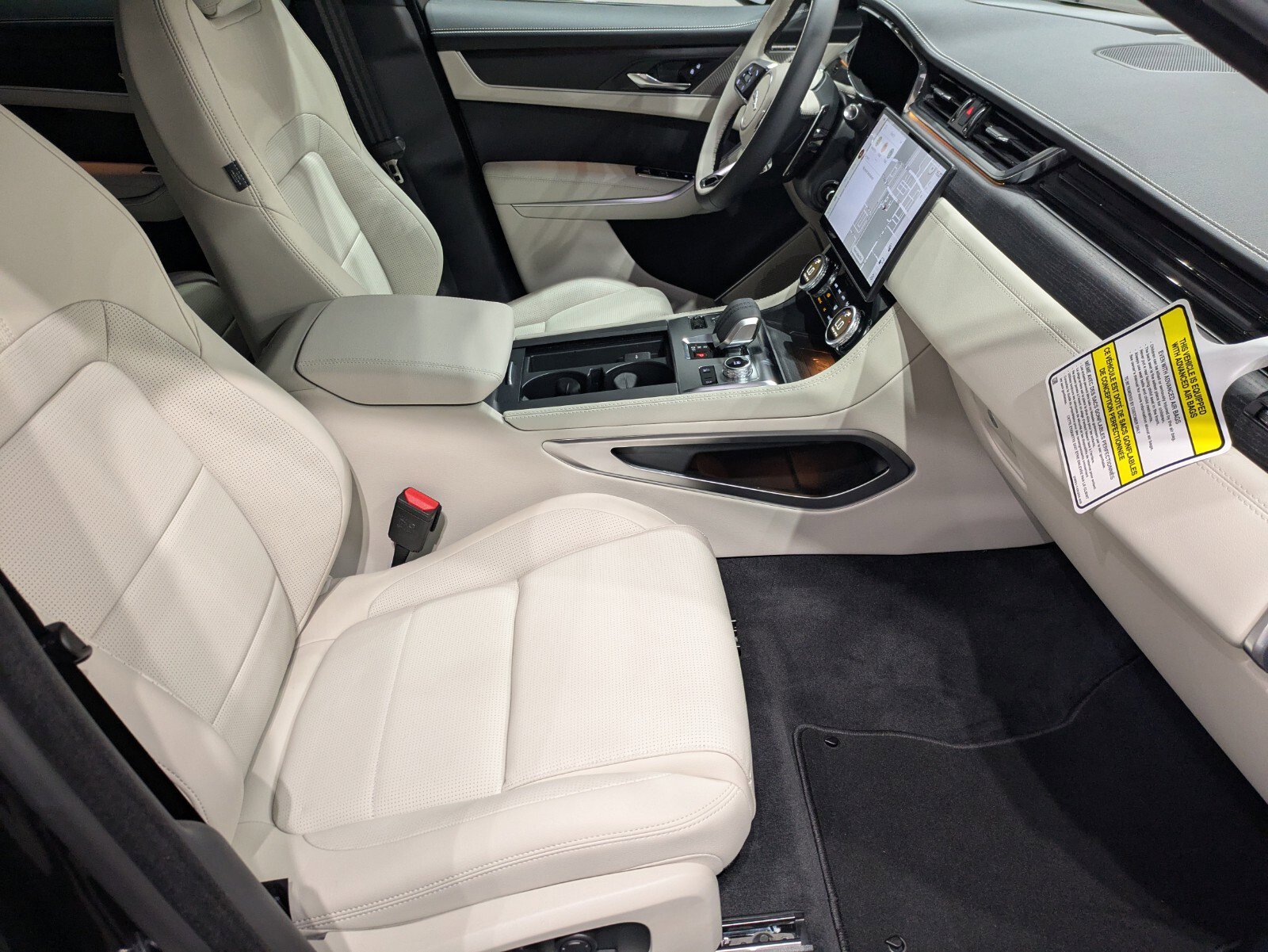 2026 Jaguar F-PACE R-Dynamic S P250 photo 20