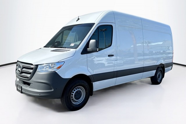 2025 Mercedes-Benz Sprinter Cargo Van