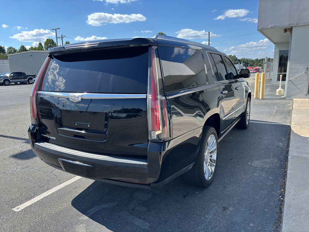 2020 Cadillac Escalade ESV Platinum photo 2