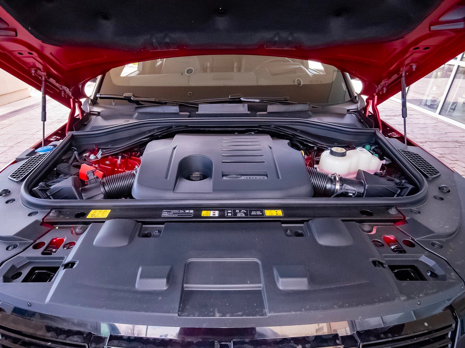 2025 Land Rover Range Rover Sport SE photo 44