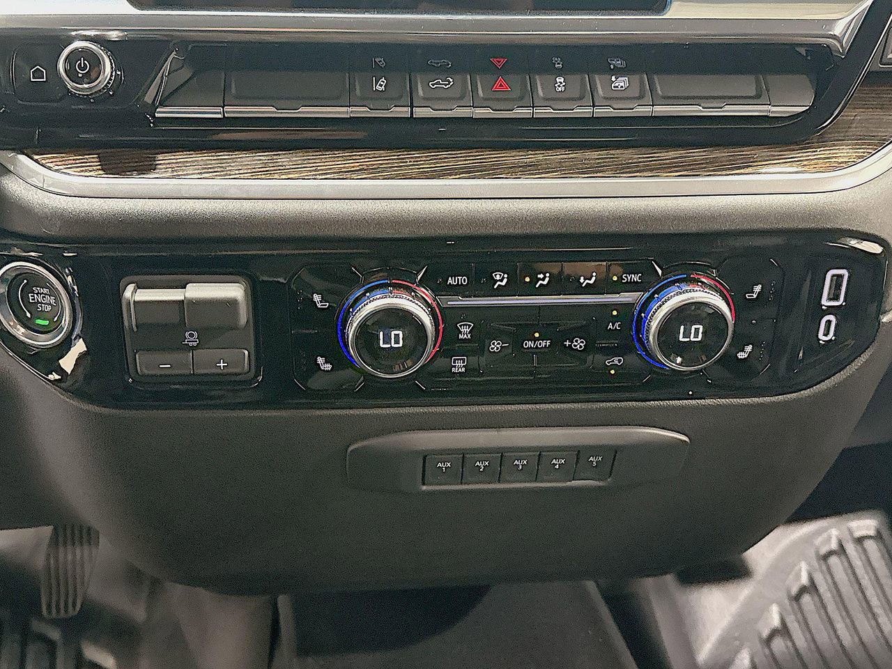 2026 Gmc Sierra 2500 HD SLE photo 16