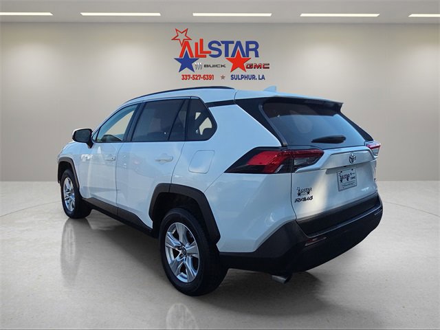 2021 Toyota RAV4 XLE photo 4