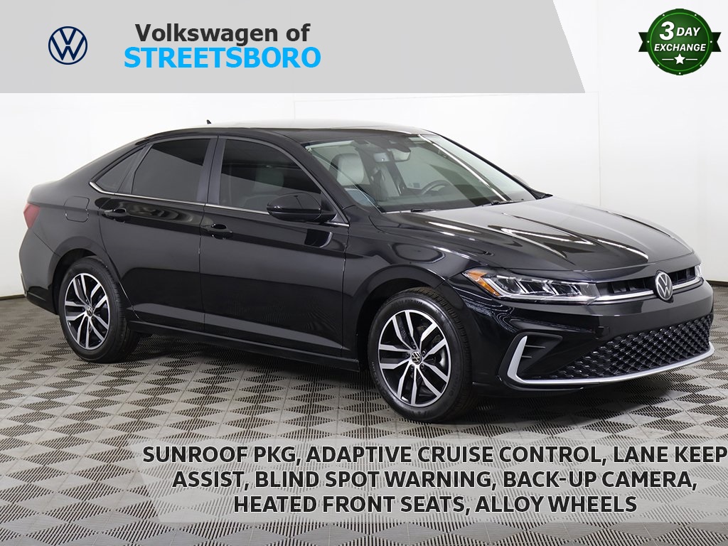 2025 Volkswagen Jetta SE's photo