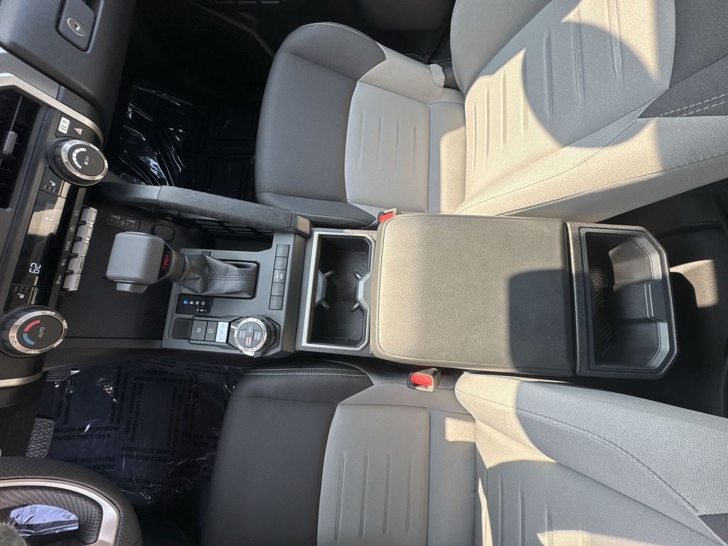 2025 Toyota Tacoma TRD Off-Road photo 22