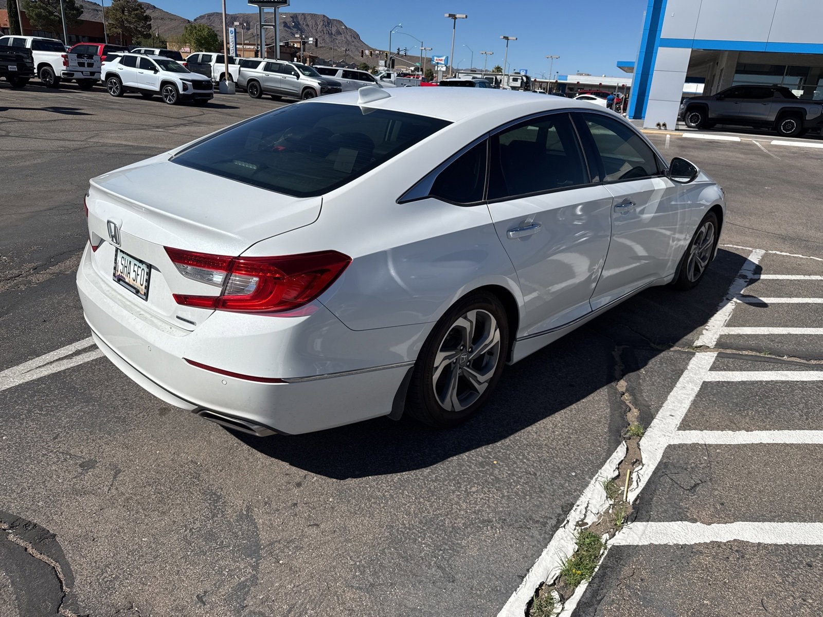2018 Honda Accord Touring photo 4
