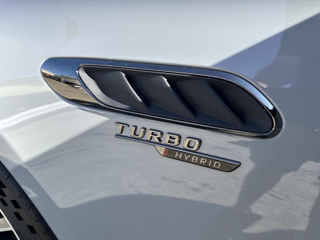 2026 Mercedes Benz E 53 AMG 4MATIC photo 27