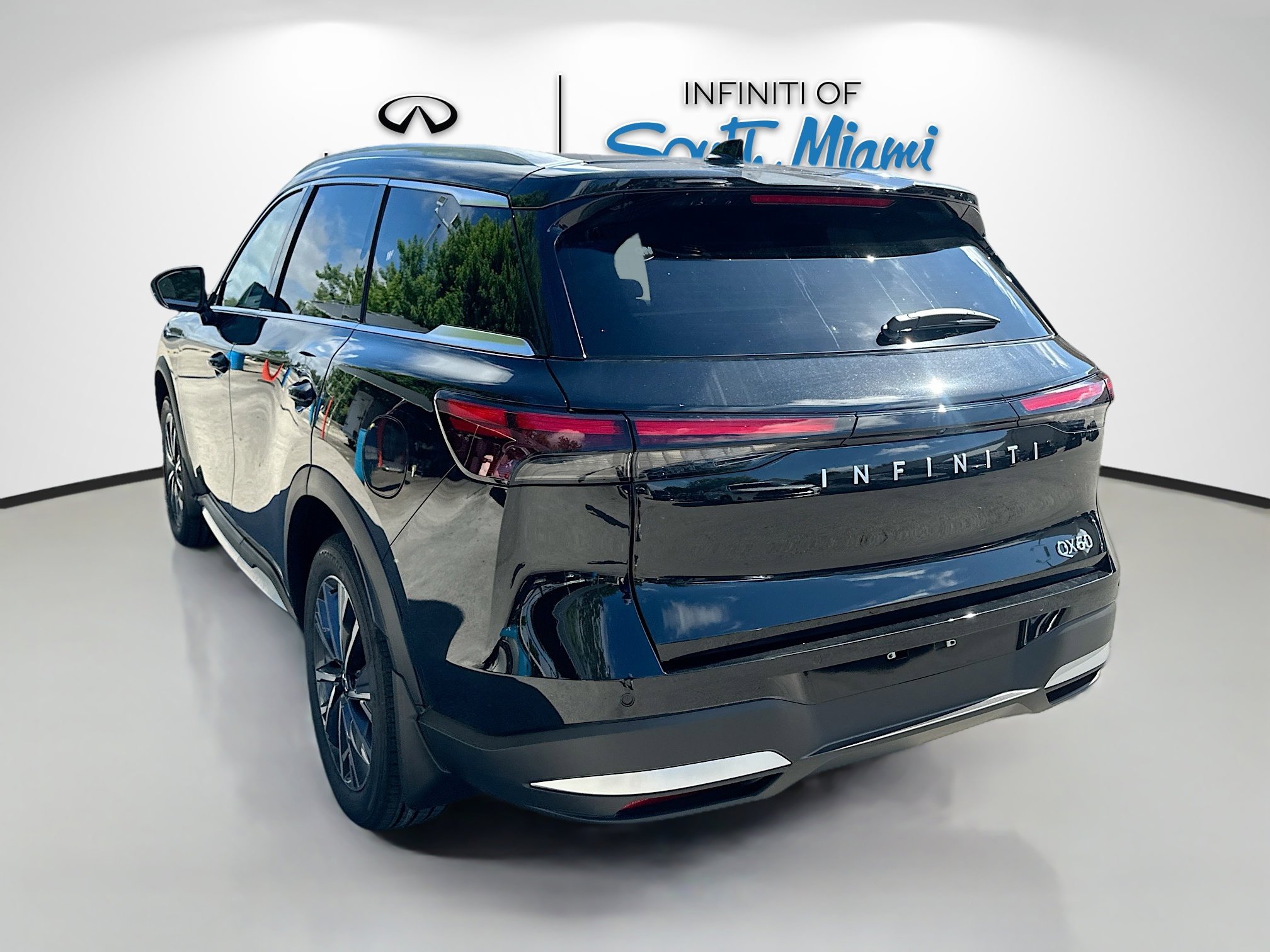 2026 Infiniti QX60 Luxe photo 4