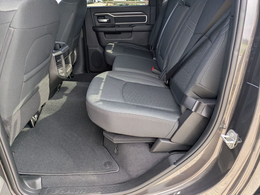 2025 Ram 2500 Big Horn photo 23