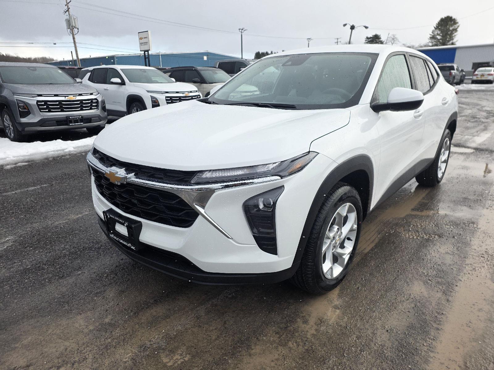 2026 Chevrolet Trax LS's photo