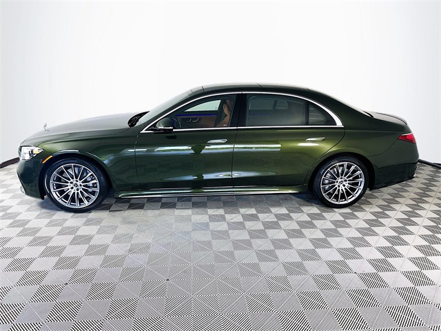2026 Mercedes Benz S 580 4MATIC photo 2